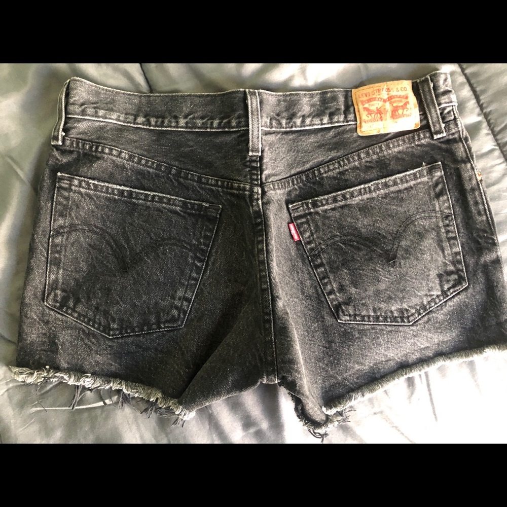 Black, acid wash Levi’s 501 Shorts